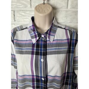 Foxcroft Top Womens 14 Button Up Wrinkle Free long sleeve Shaped Roll Tab